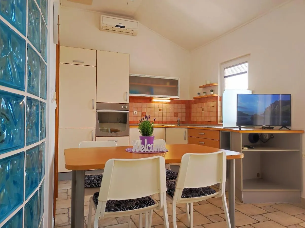 Lavanda Apartment Krk Town 0*,  Κροατία