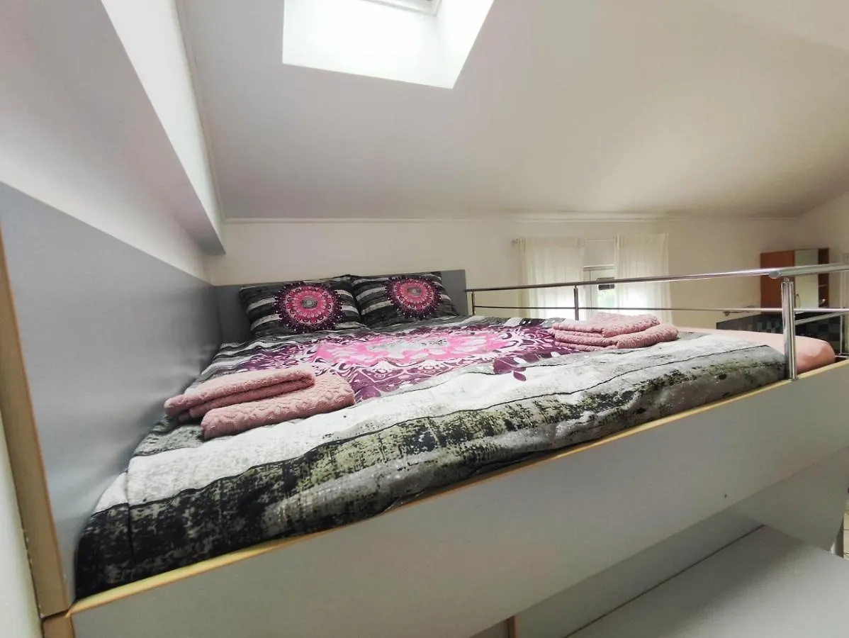 Lavanda Apartment Krk Town 0*,